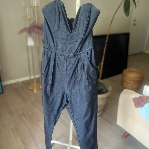 Hot & Delicious Dark Blue Denim Strapless Jumpsuit – Timeless & Chic 👖✨ - Picture 1 of 5